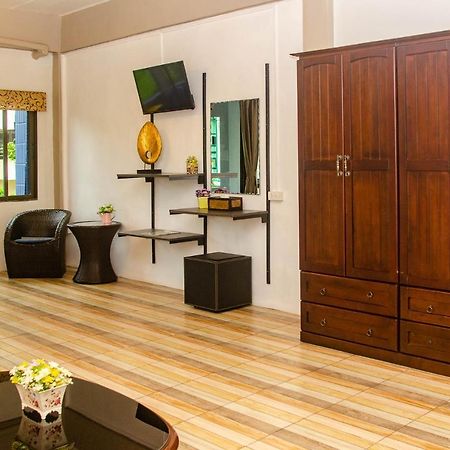 Allstar Guesthouse Karon Dış mekan fotoğraf