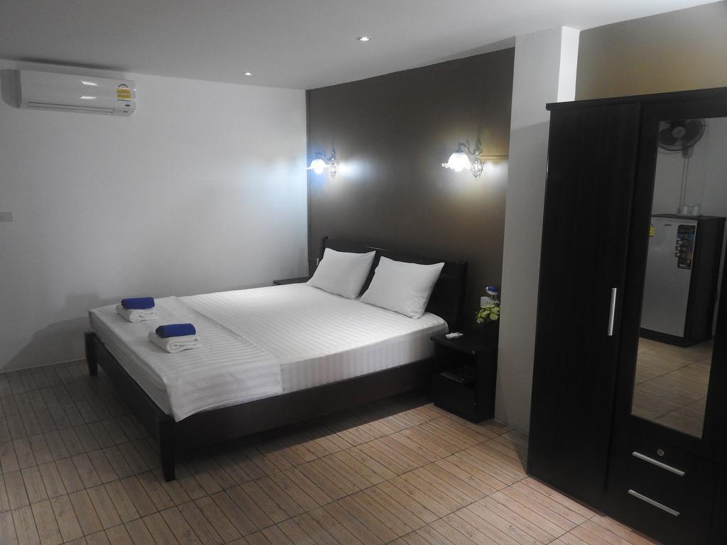 Allstar Guesthouse Karon Dış mekan fotoğraf