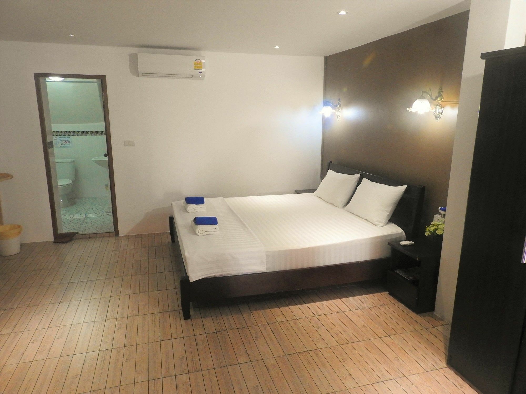 Allstar Guesthouse Karon Dış mekan fotoğraf