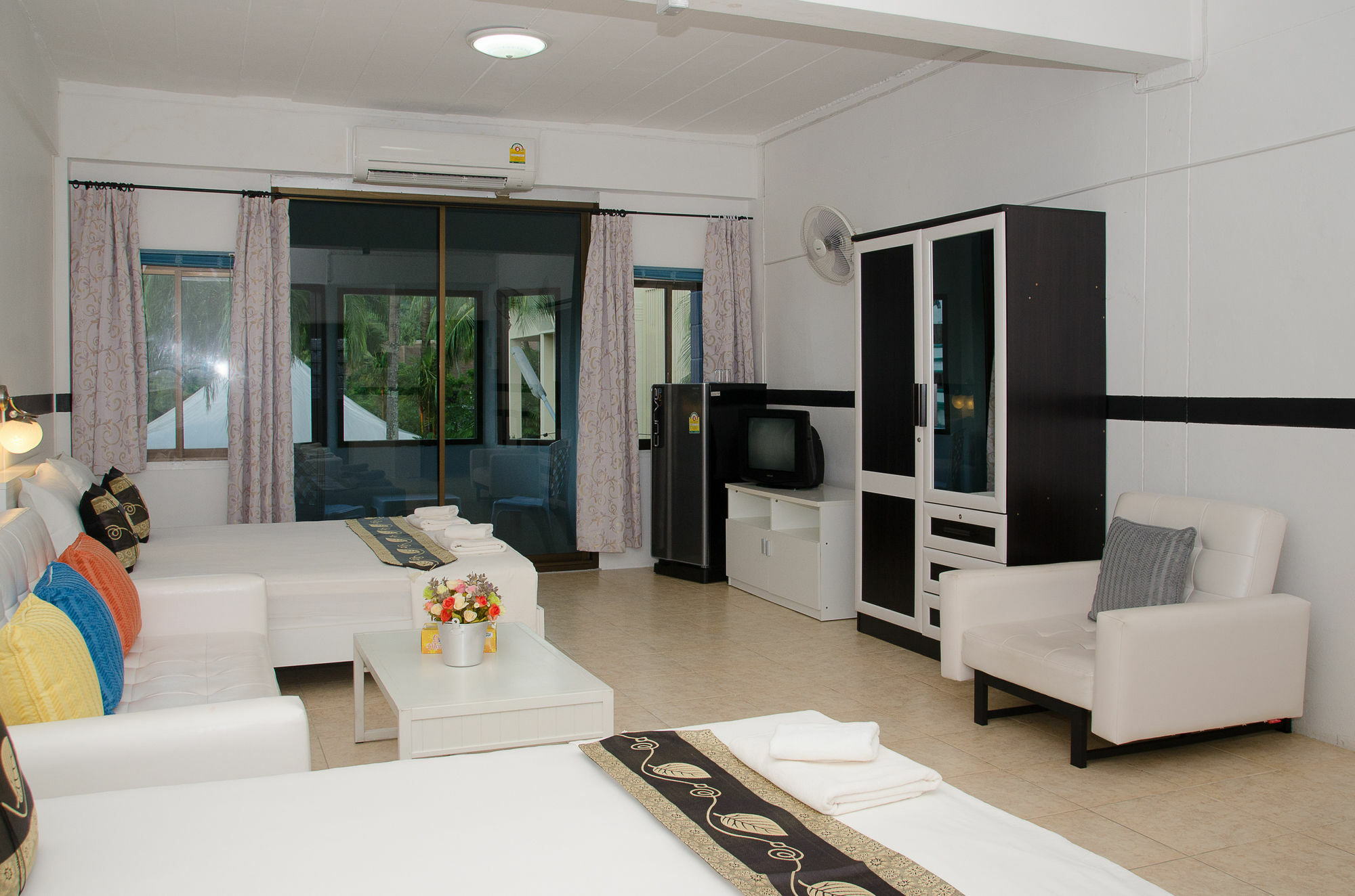 Allstar Guesthouse Karon Dış mekan fotoğraf