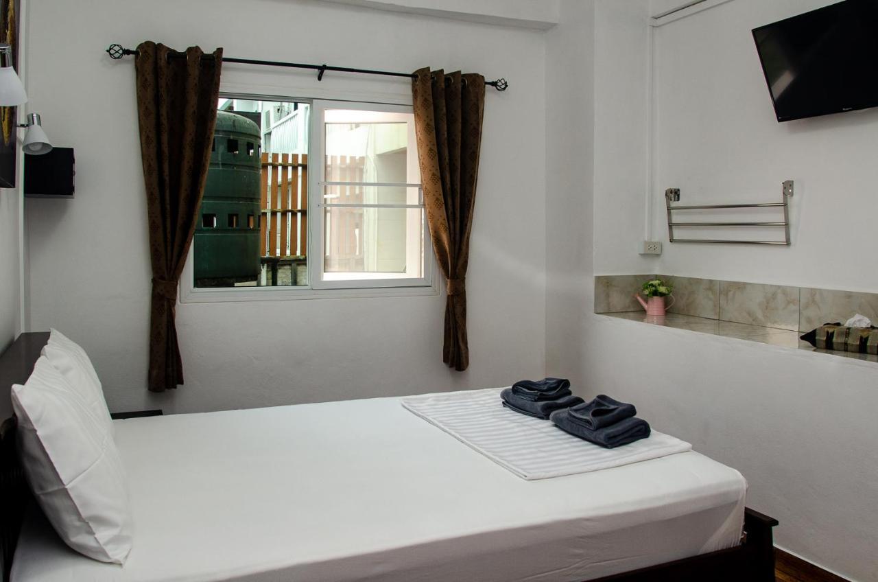 Allstar Guesthouse Karon Dış mekan fotoğraf