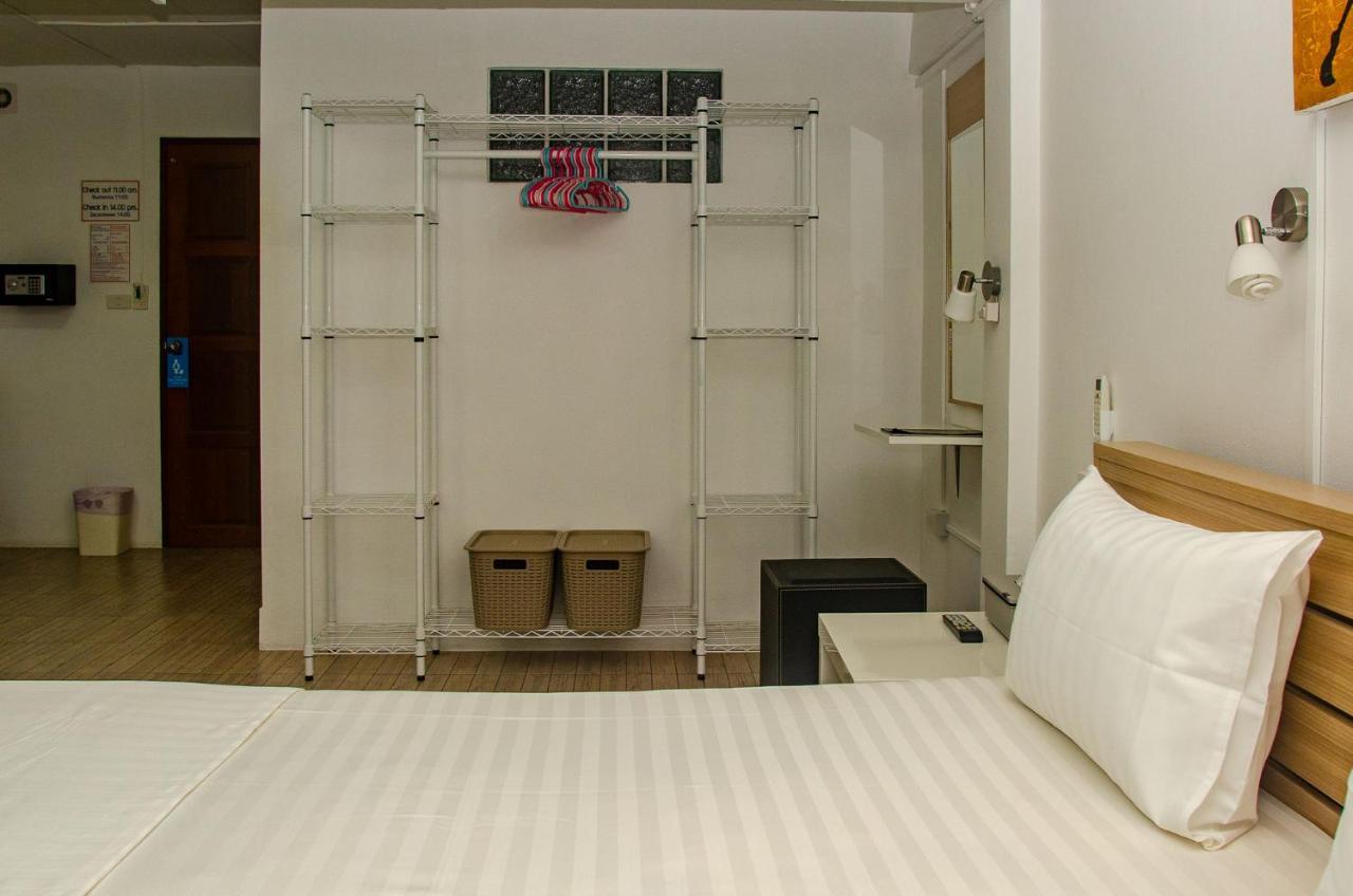 Allstar Guesthouse Karon Dış mekan fotoğraf