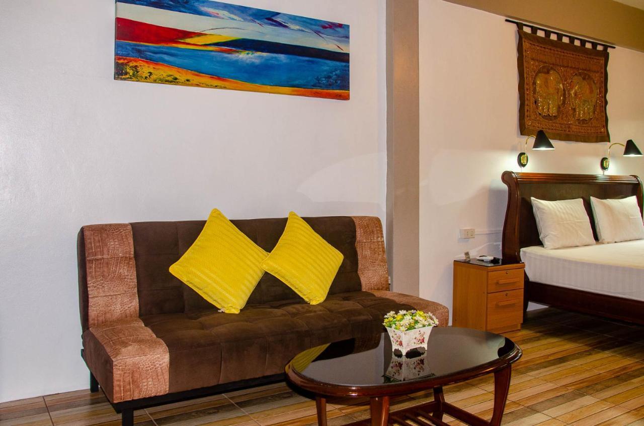 Allstar Guesthouse Karon Dış mekan fotoğraf